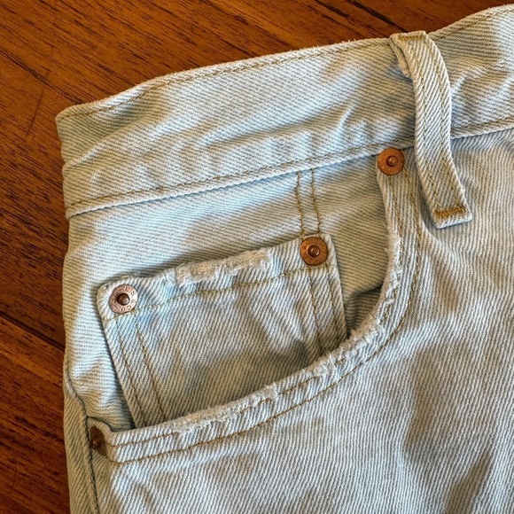 Levi’s Denim 501 Button Fly Washed Frayed Edge Five Pocket / W28 - Picture 3 of 13